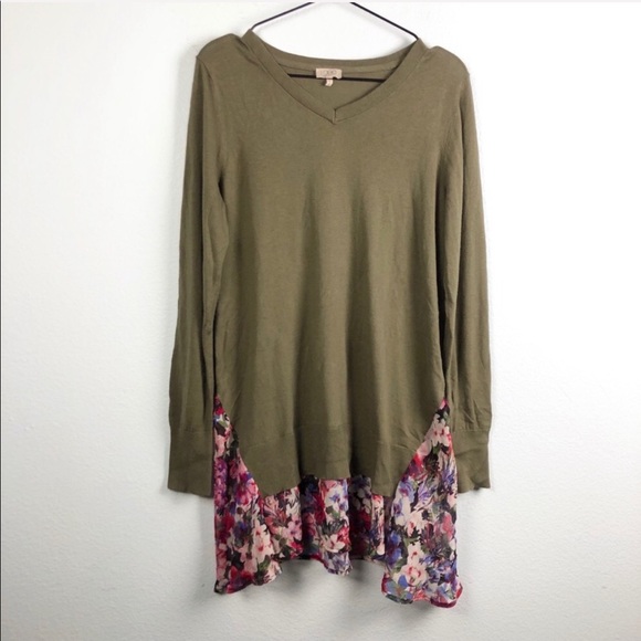 LOGO by Lori Goldstein Sweaters - Logo by Lori Goldstein Green Sweater Floral Trim S